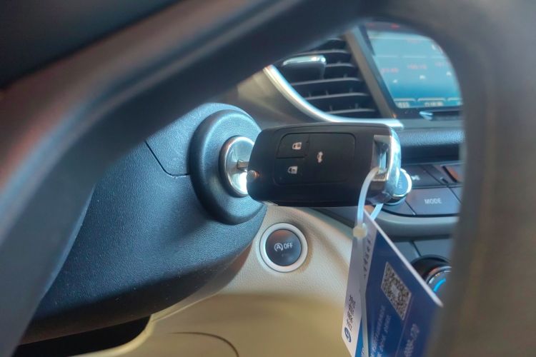 别克 英朗 2015款 15N 自动精英型中控内饰7001