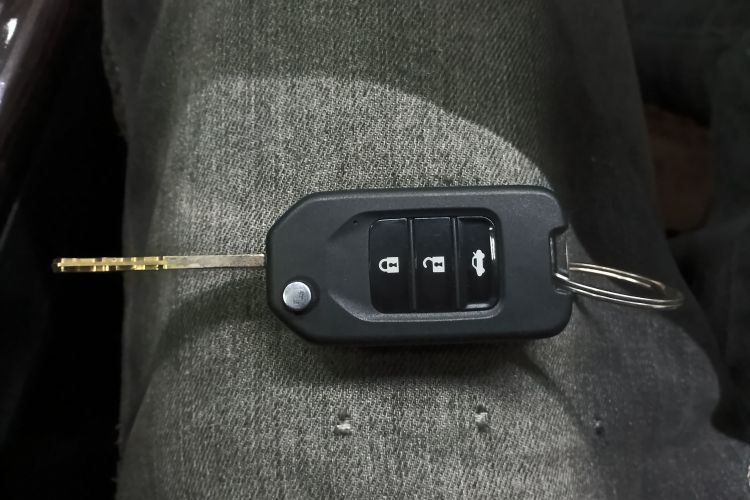 本田 艾力绅 2016款 2.4L 经典版中控内饰11