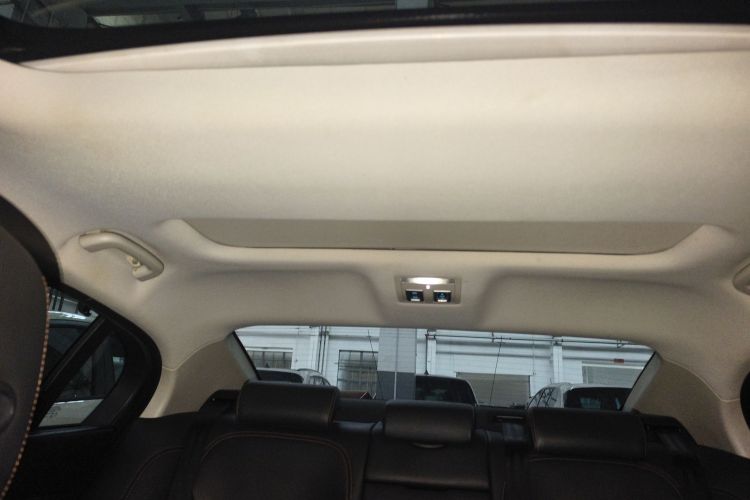 捷豹XEL 2019款 2.0T 200PS 尊享版局部细节22