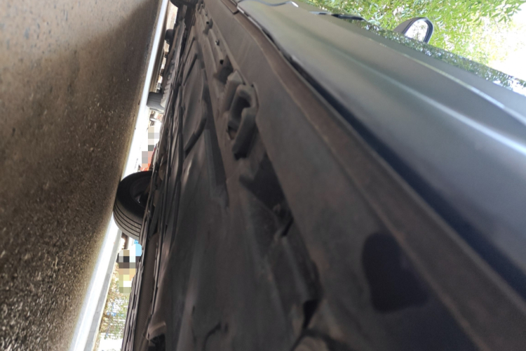 奔驰GLB 2021款 GLB 200 时尚型局部细节9003