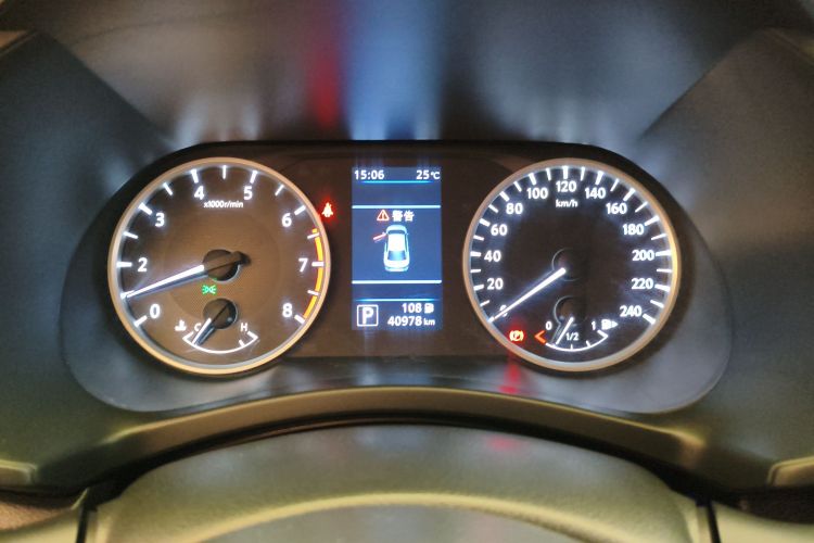 日产 轩逸 2022款 1.6L XL CVT悦享版中控内饰14