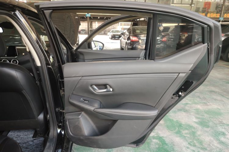 日产 轩逸 2022款 1.6L XL CVT悦享版中控内饰7006