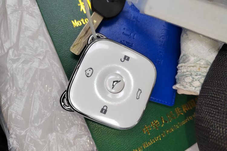 凯翼拾月 2026款 Mate 300km 宁德踏浪版中控内饰11