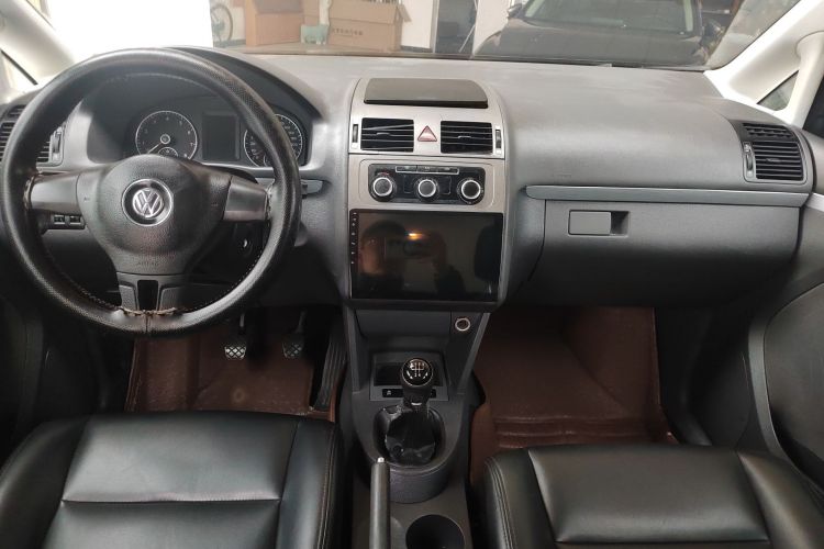 大众 途安 2013款 1.4T 手动风尚版5座中控内饰7002