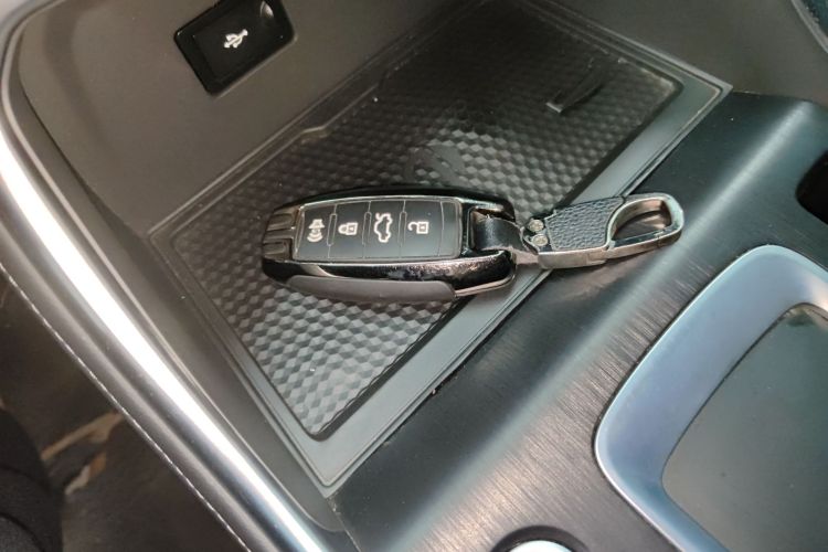 哈弗H6 2021款 国潮版 1.5GDIT 自动冠军版中控内饰7001