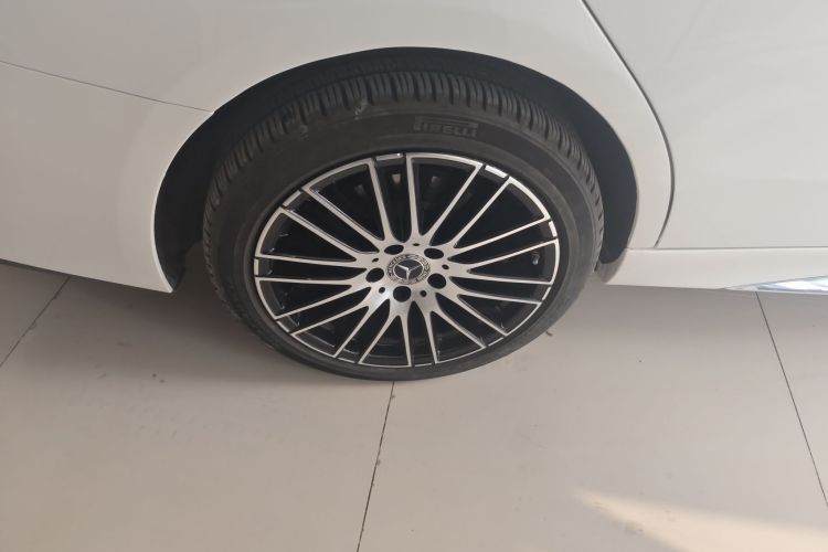 奔驰C级 2024款 改款 C 260 L 运动版车身外观6008