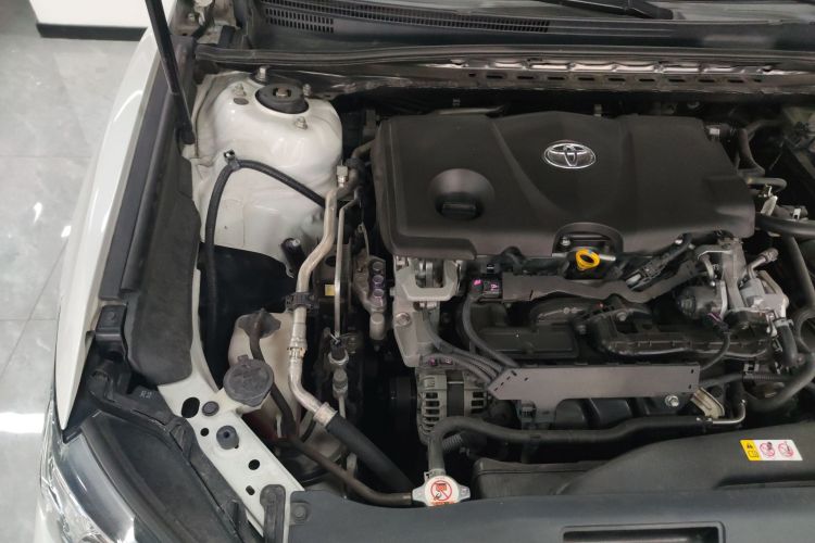 丰田 凯美瑞 2018款 2.5G 豪华版机舱底盘25