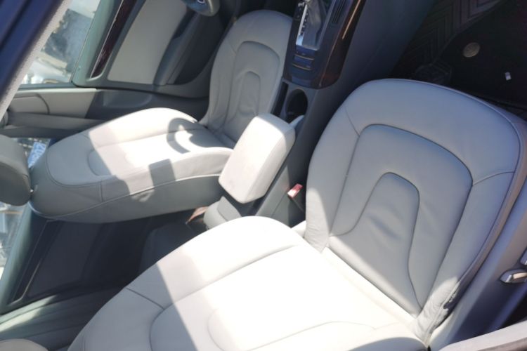 奥迪A4L 2015款 35 TFSI 自动舒适型局部细节41