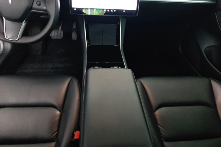 特斯拉 Model 3 2020款 标准续航后驱升级版局部细节18