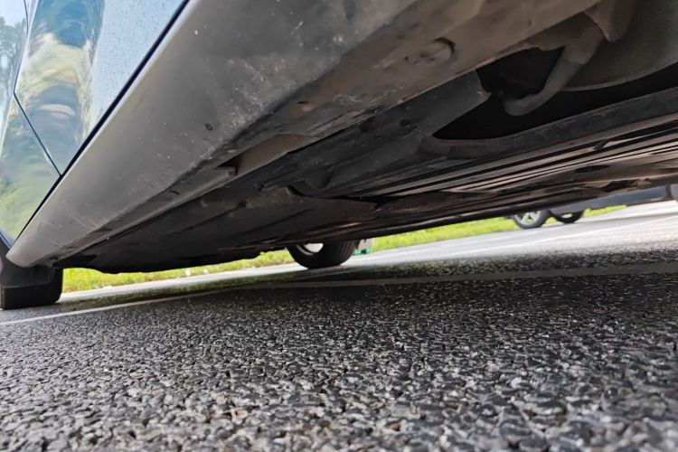 福特 福克斯 2020款 三厢 EcoBoost 180 自动锋耀型局部细节9003