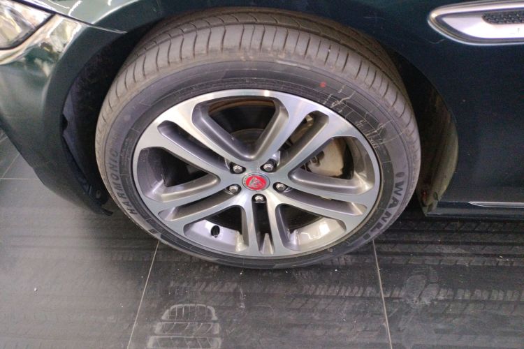 捷豹XEL 2022款 2.0T 250PS R-DYNAMIC S进取运动版车身外观6001