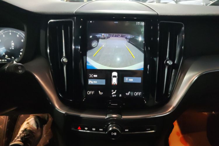沃尔沃XC60 2019款 T5 四驱智远版 国VI中控内饰16