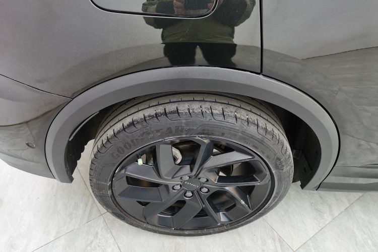 领克01 2021款 2.0TD 四驱暗夜版车身外观6008