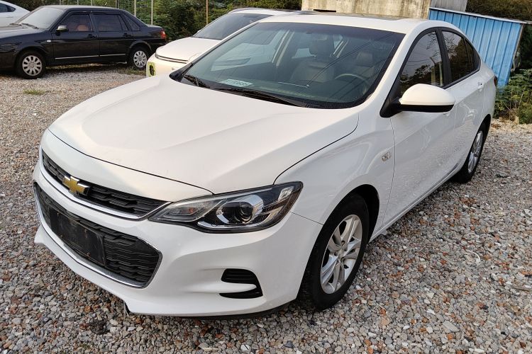 雪佛兰 科沃兹 2016款 1.5L 自动欣悦版车身外观1