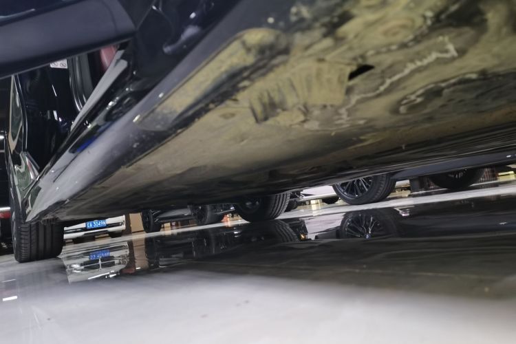 宝马3系 2021款 改款二 325Li xDrive M运动套装局部细节9001