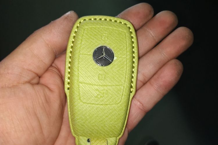 奔驰EQB 2022款 EQB 350 4MATIC 首发特别版中控内饰7001