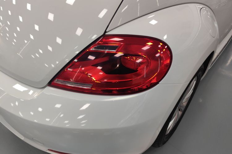 大众 甲壳虫 2015款 180TSI车身外观9