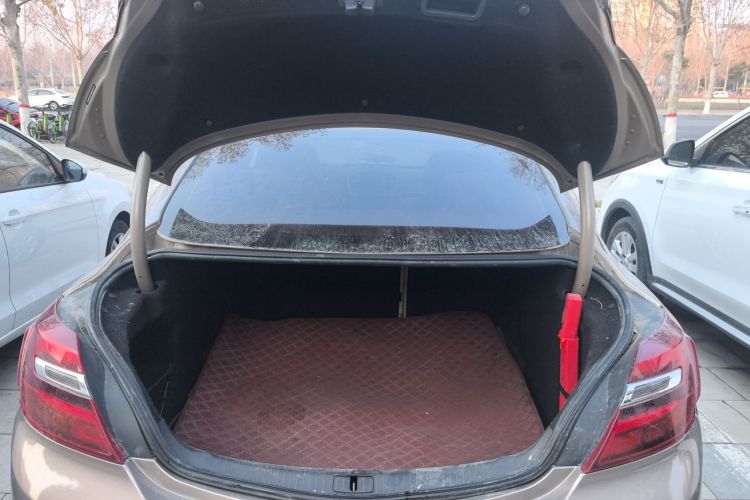 别克 君威 2015款 2.0L 领先时尚型局部细节23