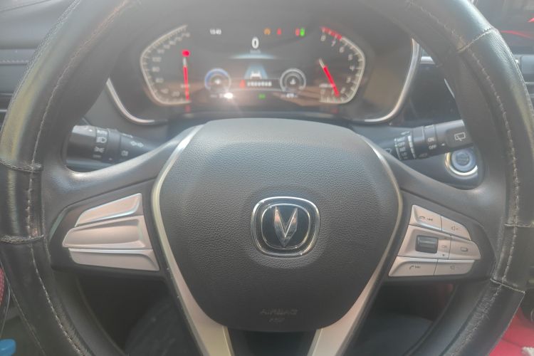 长安CS75 2022款 蓝鲸版 1.5T 手动时尚型中控内饰13