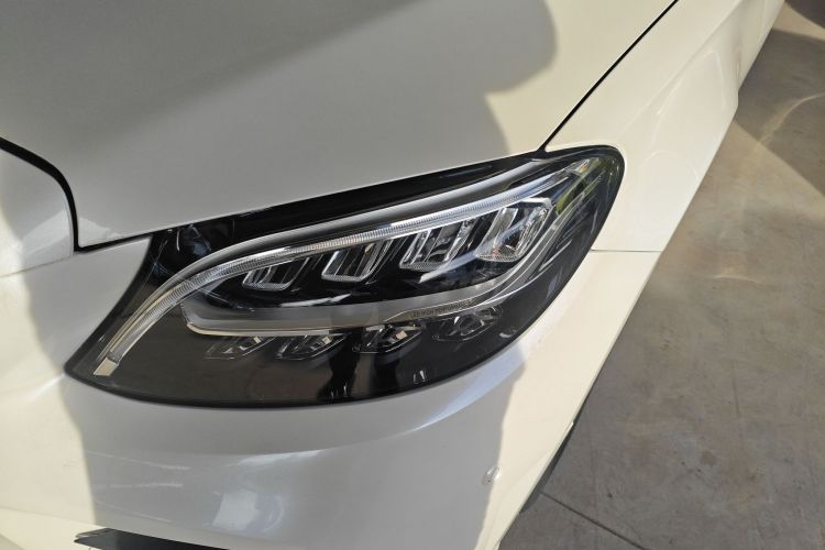 奔驰C级 2020款 C 260 运动版局部细节36