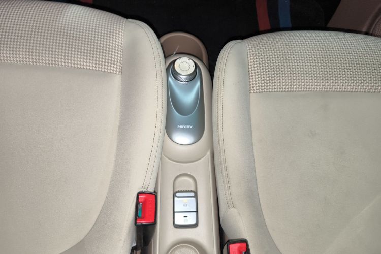 五菱汽车 宏光MINIEV 2025款 四门版 臻享款中控内饰18