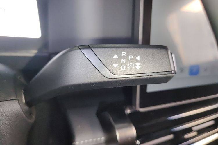 奇瑞iCAR 03T 2024款 520km 两驱长续航版中控内饰18