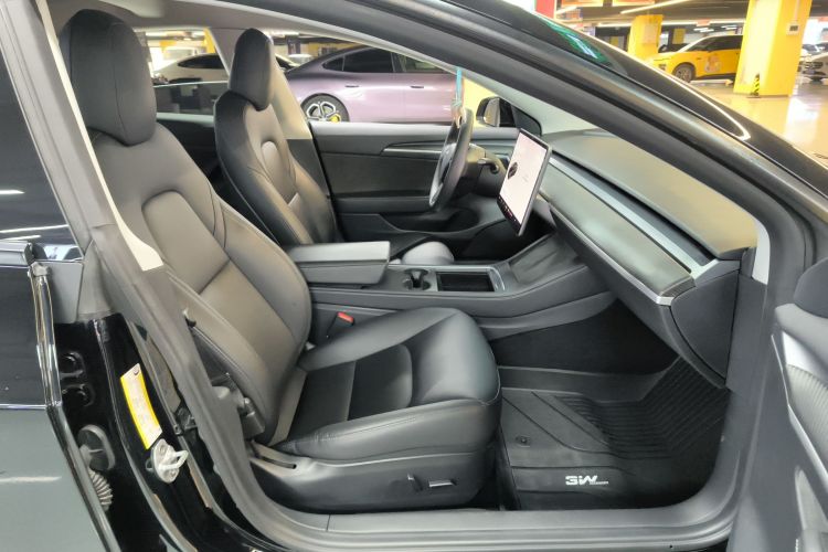 特斯拉 Model 3 2021款 标准续航后驱升级版局部细节41