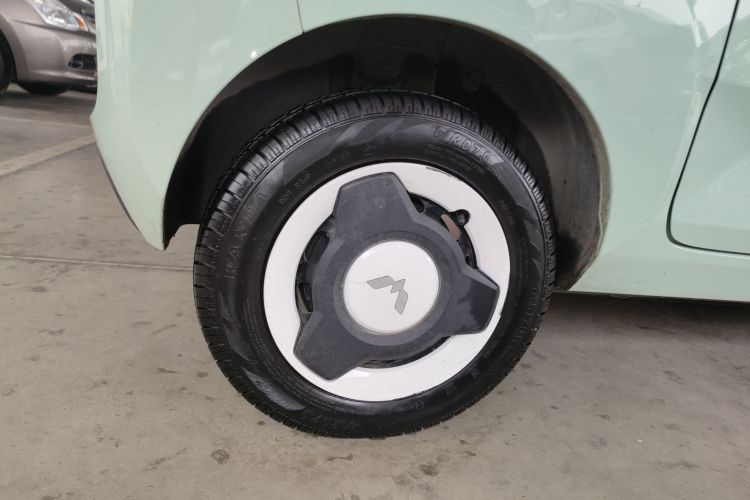 五菱汽车 宏光MINIEV 2021款 马卡龙臻享款 磷酸铁锂车身外观6008