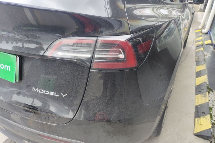 特斯拉 Model Y 2022款 长续航全轮驱动版车身外观6006