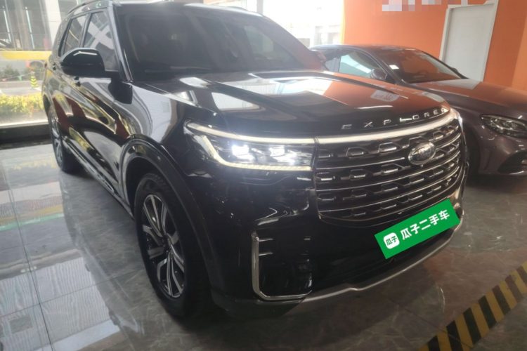 福特 探险者 2023款 EcoBoost 285 四驱钛金版 7座车身外观6002