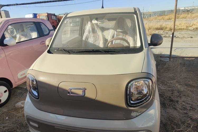 奔腾小马 2026款 222km 萌趣马 Plus车身外观6001