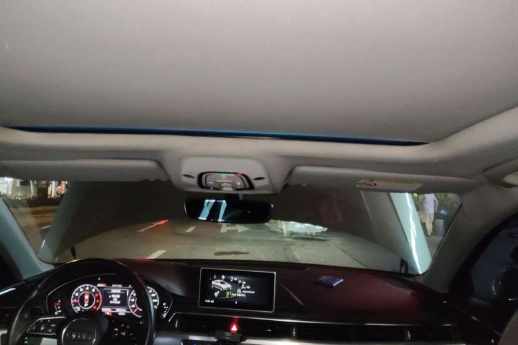 奥迪A4L 2018款 30周年年型 40 TFSI 时尚型局部细节22