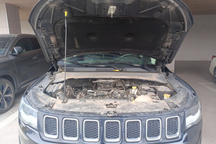 Jeep 指南者 2017款 200T 自动舒享版局部细节24