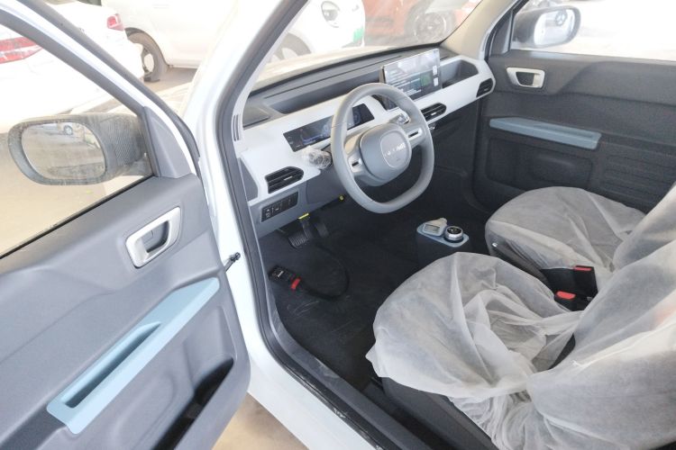 吉利银河 2024款 熊猫mini 200km 耐力熊中控内饰20