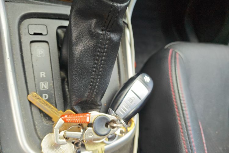 铃木 锋驭 2015款 1.6L CVT两驱精英型中控内饰11