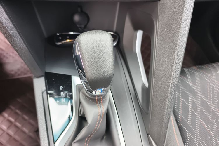 雪佛兰 沃兰多 2020款 轻混 530T 自动劲享版（5+2款）中控内饰18