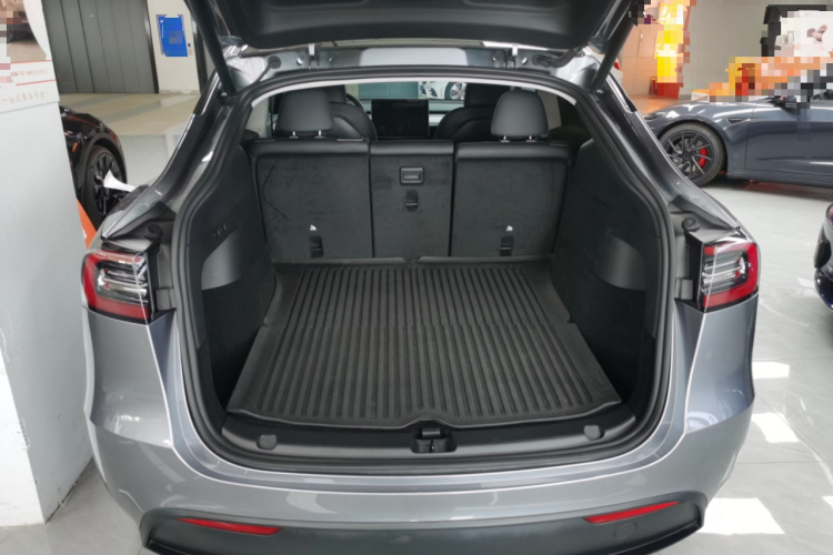 特斯拉 Model Y 2024款 Performance高性能版局部细节23