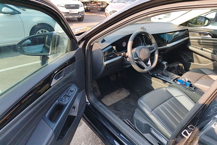 大众 帕萨特 2024款 280TSI 商务版中控内饰7003