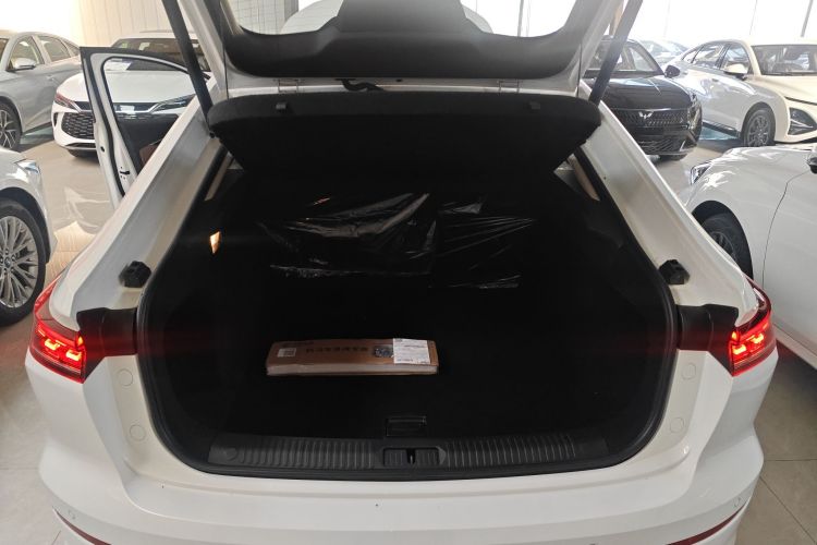 奔腾B70 2024款 龙腾版 1.5T 领创型机舱底盘23