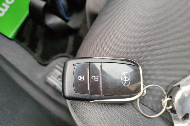 丰田 凌放HARRIER 2024款 2.0L CVT两驱进取版中控内饰11