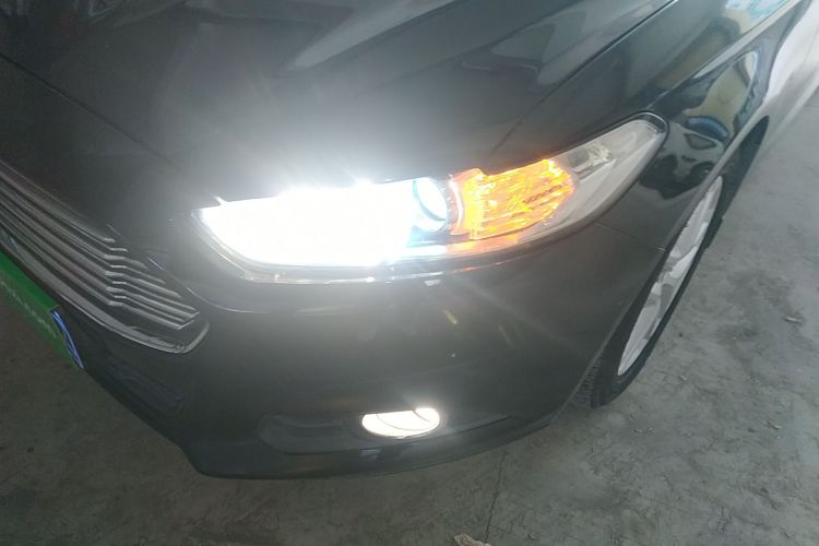 福特 蒙迪欧 2013款 1.5L GTDi180时尚型局部细节36