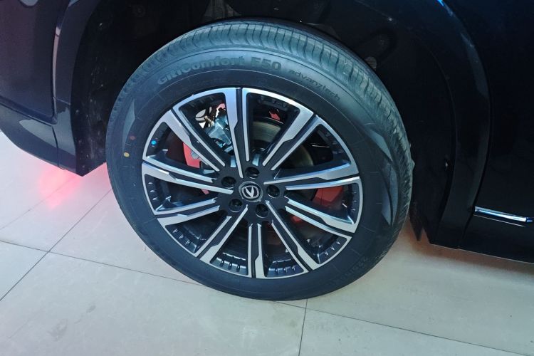 长安CS75 PLUS 2026款 智慧冠军版 1.5T 新蓝鲸 智航型车身外观6001