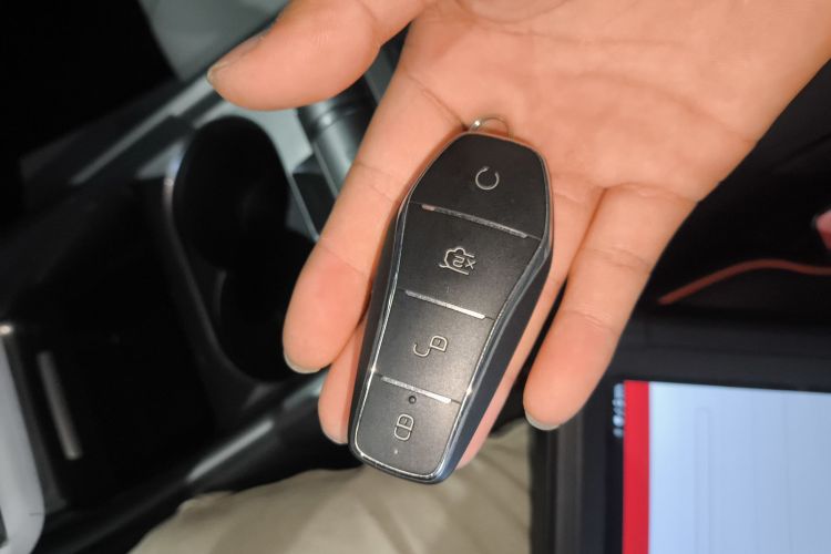 比亚迪 海豚 2021款 405km 时尚版中控内饰11