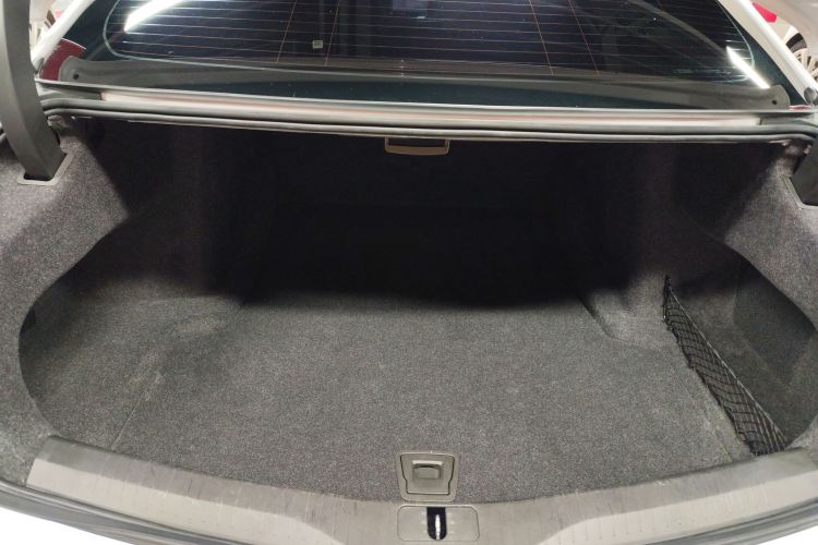 凯迪拉克CT6 2021款 28T 时尚型机舱底盘23