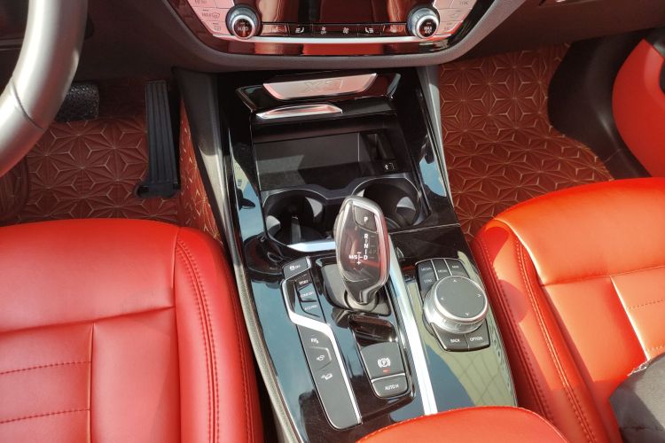 宝马X3 2020款 xDrive25i M运动套装中控内饰18