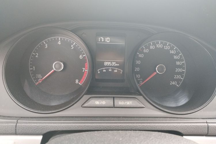 大众 朗逸 2015款 1.6L 自动风尚版中控内饰15