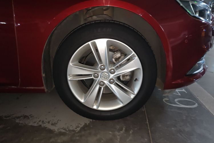 别克 君威 2019款 20T 精英型 国VI车身外观10