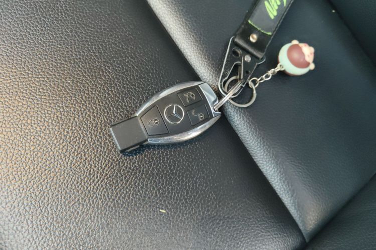 奔驰CLA 2019款 CLA 200 时尚型中控内饰7001