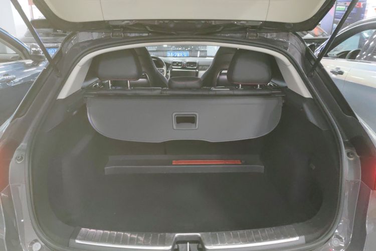 领克02 2022款 2.0TD DCT耀Pro中控内饰23