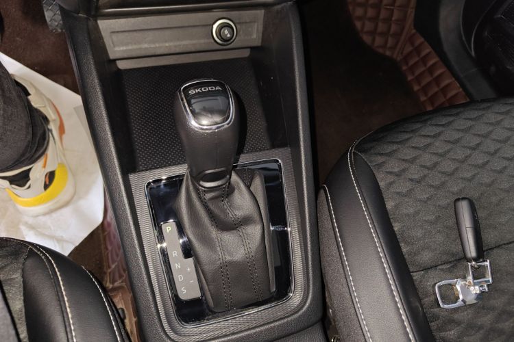 斯柯达 柯米克 2018款 1.5L 自动舒适版 国VI局部细节18